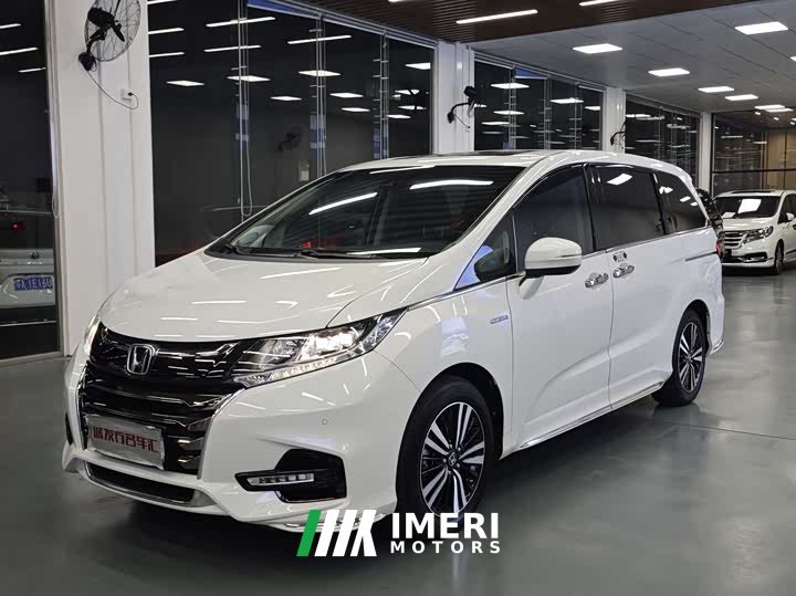 Honda Odyssey 2.0L Sharp Exclusive Edition