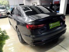 Audi A4L 2022 40 TFSI Luxury Dynamic - ფოტო 4