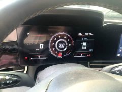 Hyundai Elantra 1.5L CVT Luxury - ფოტო 11