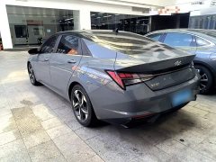 Hyundai Elantra 1.5L CVT Luxury - ფოტო 4