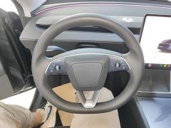 Tesla Model Y Rear-Wheel Drive - ფოტო 10