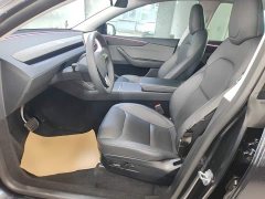 Tesla Model Y Rear-Wheel Drive - ფოტო 14