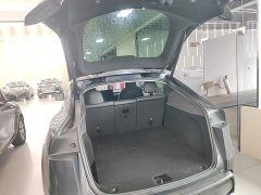 Tesla Model Y Rear-Wheel Drive - ფოტო 18