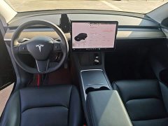 Tesla Model Y Rear-Wheel Drive - ფოტო 9