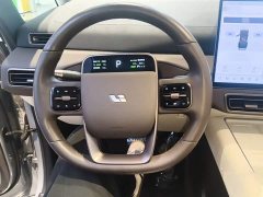 Li Auto Li Xiang MEGA Ultra - ფოტო 10