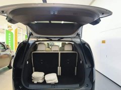 Li Auto Li Xiang MEGA Ultra - ფოტო 18