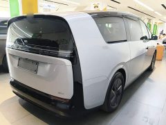 Li Auto Li Xiang MEGA Ultra - ფოტო 6