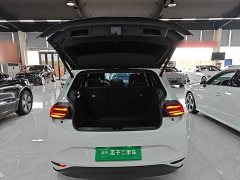 Volkswagen ID.3 Outstanding Edition - ფოტო 18