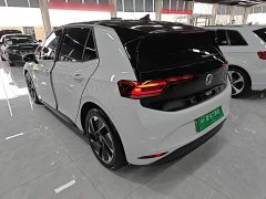Volkswagen ID.3 Outstanding Edition - ფოტო 4