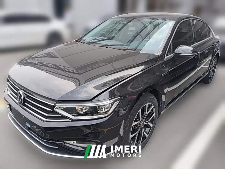 Volkswagen Magotan 330TSI DSG Advance