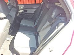 Volkswagen Golf 300TSI R-Line - ფოტო 16