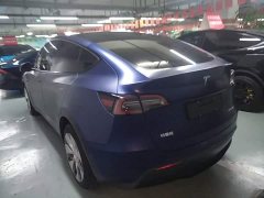 Tesla Model Y Long Range All-Wheel Drive - ფოტო 4