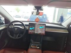 Tesla Model Y Rear-Wheel Drive - ფოტო 12