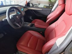 Tesla Model Y Rear-Wheel Drive - ფოტო 14