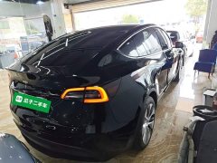 Tesla Model Y Rear-Wheel Drive - ფოტო 6