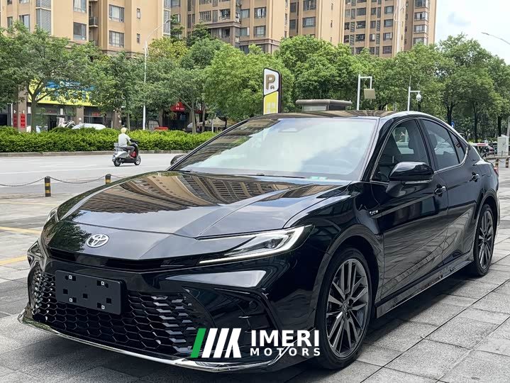 Toyota Camry 2026 Hybrid 2.0HE Elite - ავტომობილი ჩინეთიდან