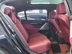 BMW 5 Series 530Li Premier M Sport Package - ფოტო 14