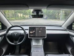 Tesla Model Y Rear-Wheel Drive - ფოტო 5