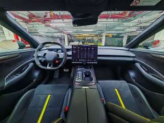 Xiaomi SU7 Ultra - ფოტო 14