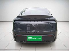 Tesla Model Y Rear-Wheel Drive - ფოტო 3