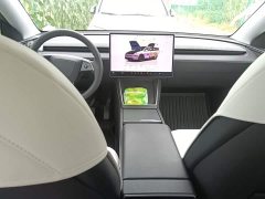 Tesla Model Y Rear-Wheel Drive - ფოტო 5