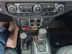 Jeep Wrangler 2.0T Middle East version - ფოტო 11