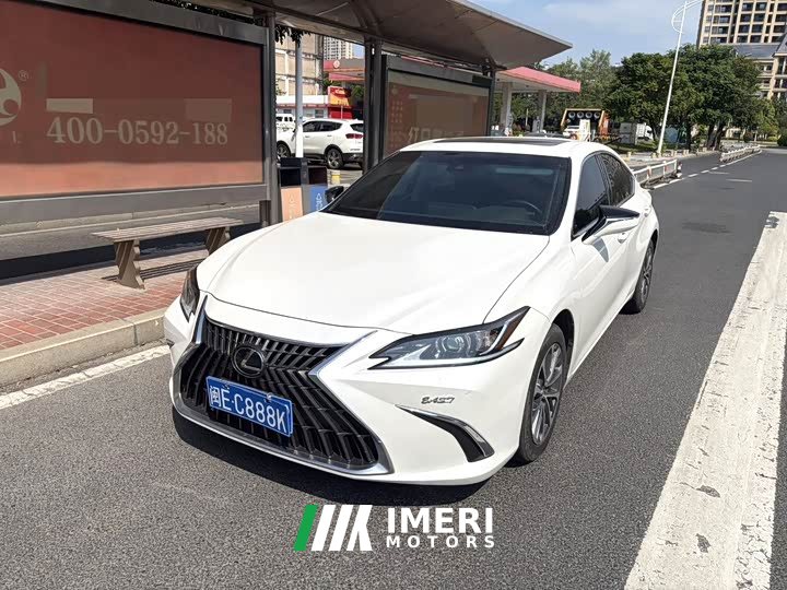 Lexus ES 2022 250 US spec - ავტომობილი ჩინეთიდან