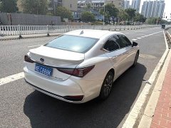 Lexus ES 2022 250 US spec - ფოტო 2