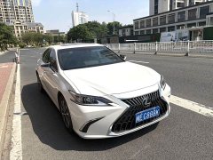 Lexus ES 2022 250 US spec - ფოტო 3