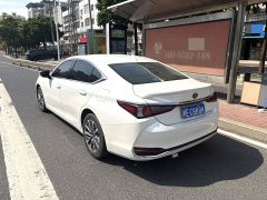Lexus ES 2022 250 US spec - ფოტო 4