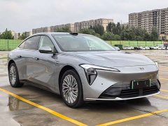 Buick Zhijing L7 Extended Range Avvia - ფოტო 3