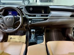 Lexus ES 200 Premium Edition - ფოტო 11