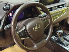 Lexus ES 200 Premium Edition - ფოტო 13