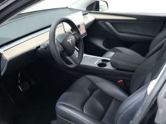 Tesla Model Y Rear-Wheel Drive - ფოტო 17