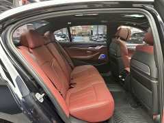 BMW 5 Series Facelift 530Li Luxury M Sport Package - ფოტო 3