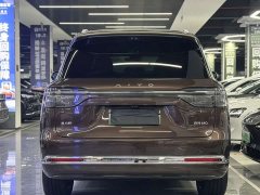 AITO M9 Extended Range Ultra 6-Seater - ფოტო 5