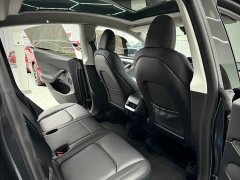 Tesla Model Y Rear-Wheel Drive - ფოტო 10