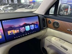 AITO M9 Extended Range Ultra 6-Seater - ფოტო 8