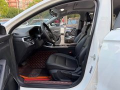 Geely Emgrand 4th Generation 1.5L CVT Luxury - ფოტო 4