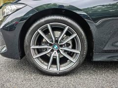 BMW 3 Series 320i M Sport Package - ფოტო 6