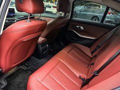 BMW 3 Series 320i M Sport Package - ფოტო 9