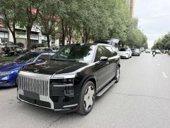 Zeekr 9X Hyper Edition 70kWh 5-Seater - ფოტო 1