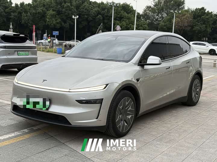 Tesla Model Y L 2025 Long Range All-Wheel Drive - ავტომობილი ჩინეთიდან