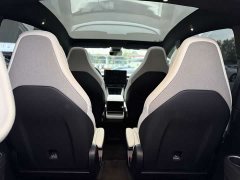 Tesla Model Y L 2025 Long Range All-Wheel Drive - ფოტო 11