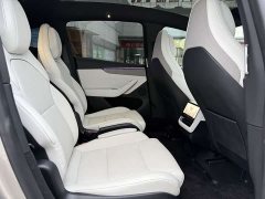 Tesla Model Y L 2025 Long Range All-Wheel Drive - ფოტო 13