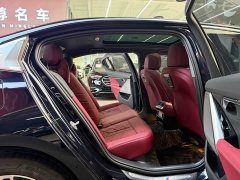BMW 5 Series 525Li M Sport Package - ფოტო 16