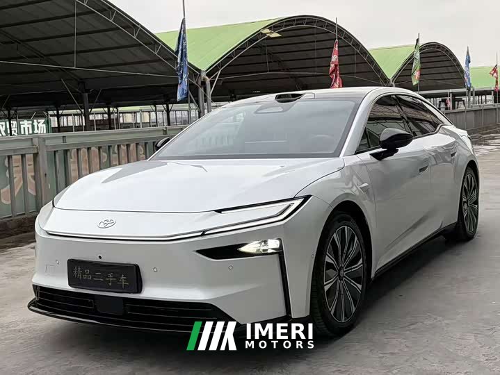 Toyota Platinum Wisdom 7 710 Ultra Lidar Edition