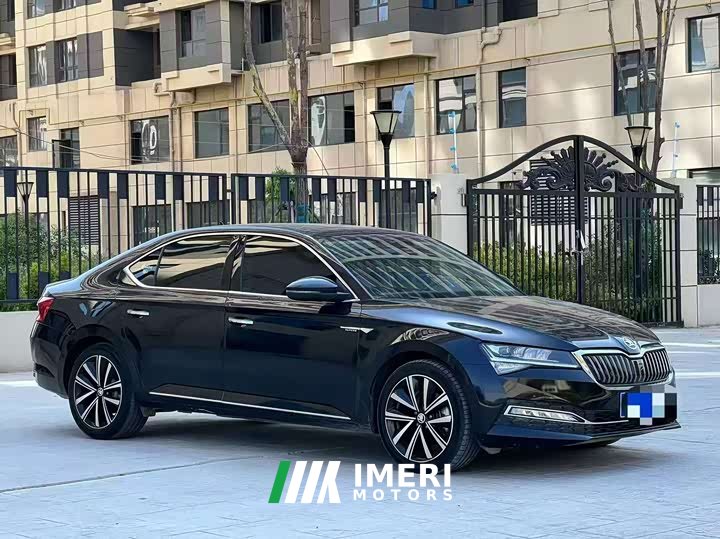 Skoda Superb TSI330 DSG Luxury Edition - ავტომობილი ჩინეთიდან