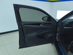 Volkswagen Passat Outstanding Edition 380TSI Dragon Ascendant Version - ფოტო 7