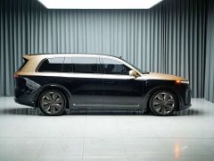 Li Auto L9 Livis - ფოტო 4